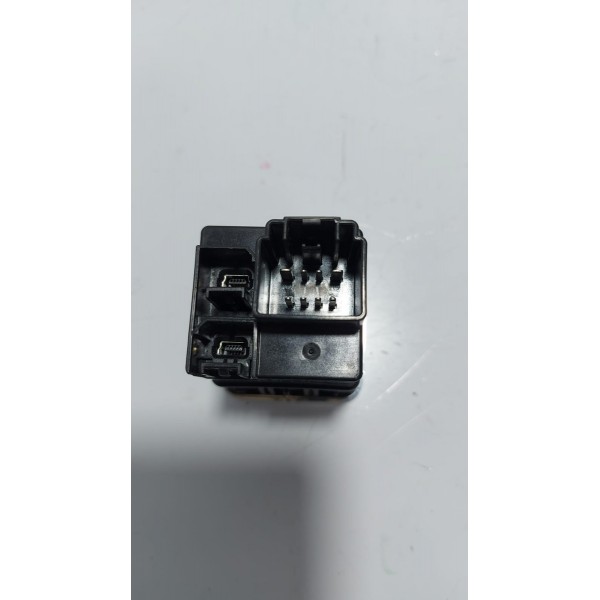 Entrada Usb Aux. Fiat Toro 2017 Cx503 Preto