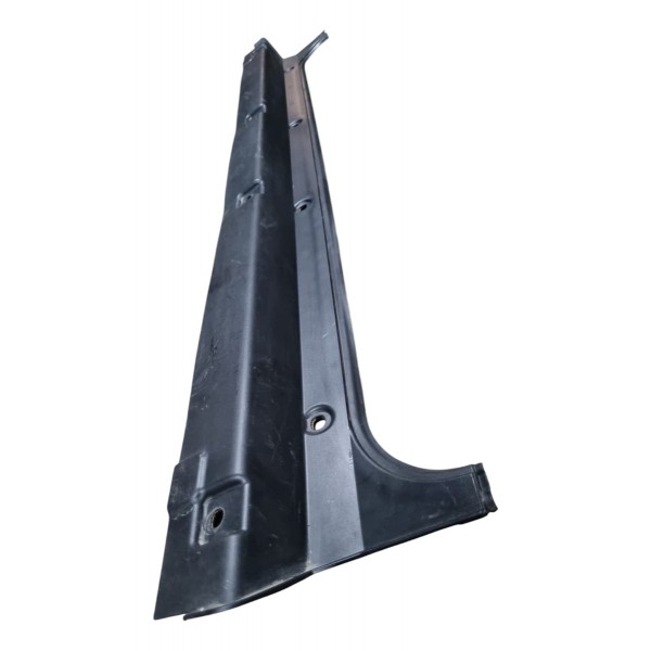 Acabamento Moldura Vigia Traseiro Fiat Toro 2017 1002307580