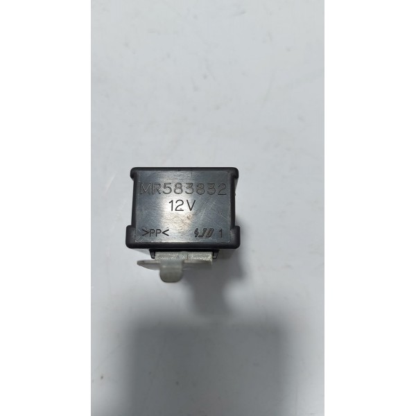 Módulo Relé Controle Retrovisor Pajero Full Mr583832 Cx517