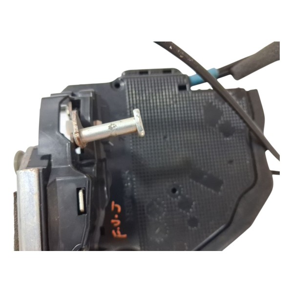 Fechadura Porta T.e Corolla Cross 2021 Cx645