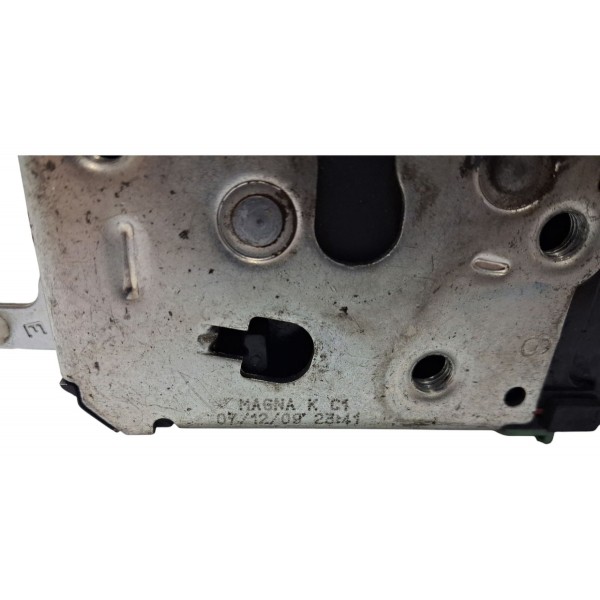 Fechadura Porta Traseira T.e Fiat Línea 2009 Cx650