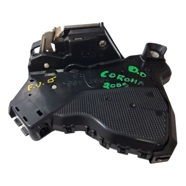 Fechadura Porta Diant. Direita Corolla 2005 Cx692 Preto