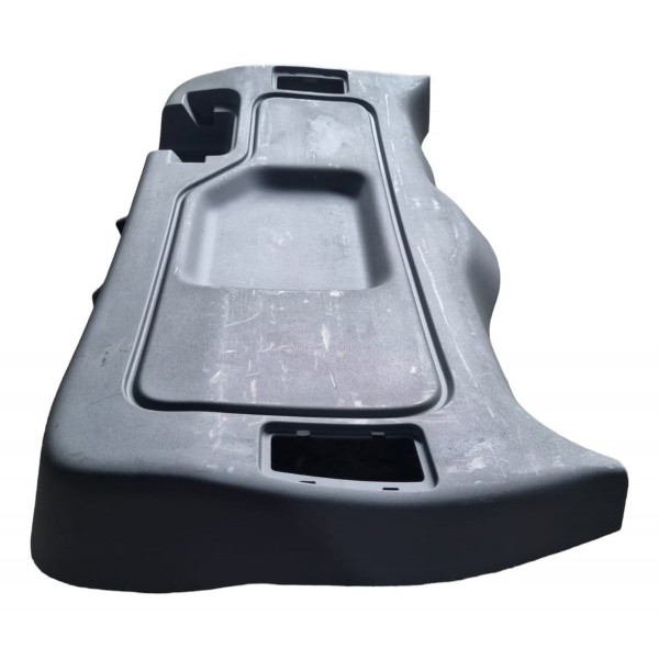 Acabamento Tampa Traseira Discovery Sport 2015