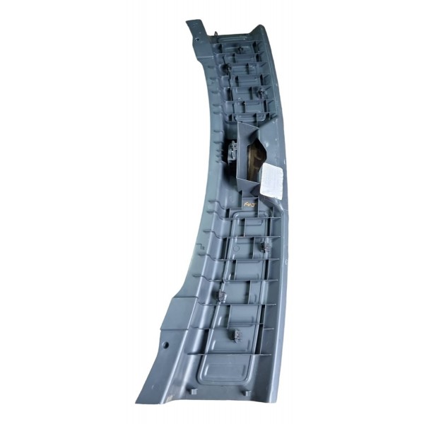 Acabamento Porta Malas Land Rover Discovery Sport 2015