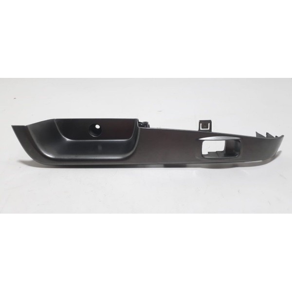 Moldura Acabamento Do Botão Vidro Tras Esq Airtrek 06 Cx88