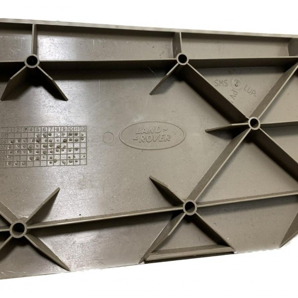 Acabamento Tampa Traseira Range Rover Sport 10/12