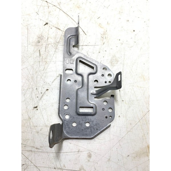 Suporte Esquerdo Mídia Toyota Rav4 17/18 Cx331