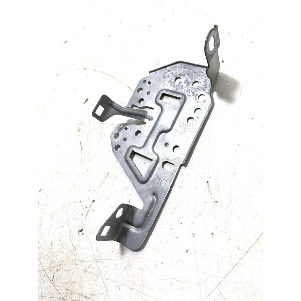 Suporte Esquerdo Mídia Toyota Rav4 17/18 Cx331