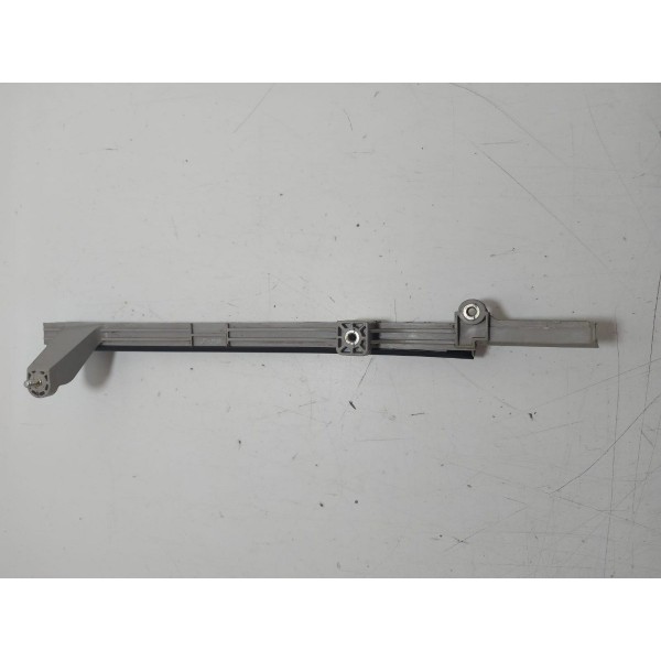 Guia  Suporte Vidro Porta T.e Sorento 2.4 2012 Cx04