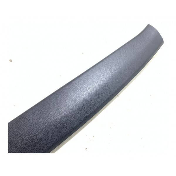 Moldura Porta Malas Toyota Rav4 2017