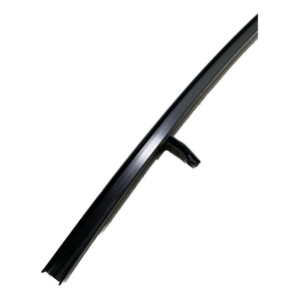 Guia Vidro Traseiro Direito Amarok 10/20 Cx361