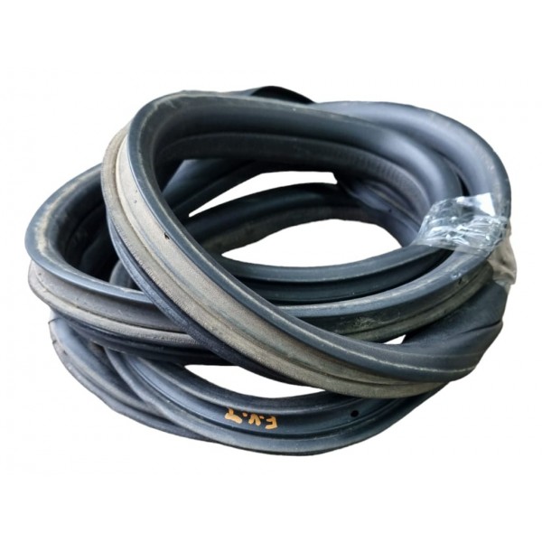 Borracha De Porta Lado Direito Fiorino 2015 Cx452