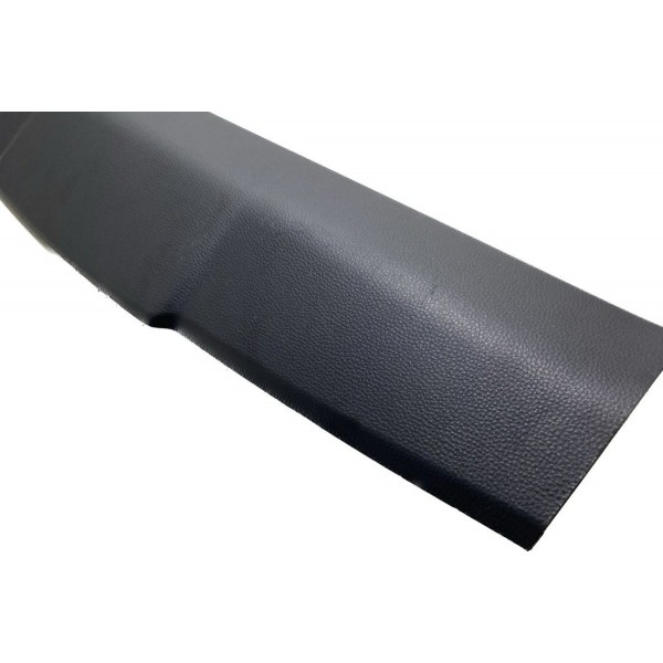 Moldura Central Porta Malas Toyota Corolla Cross 21/23