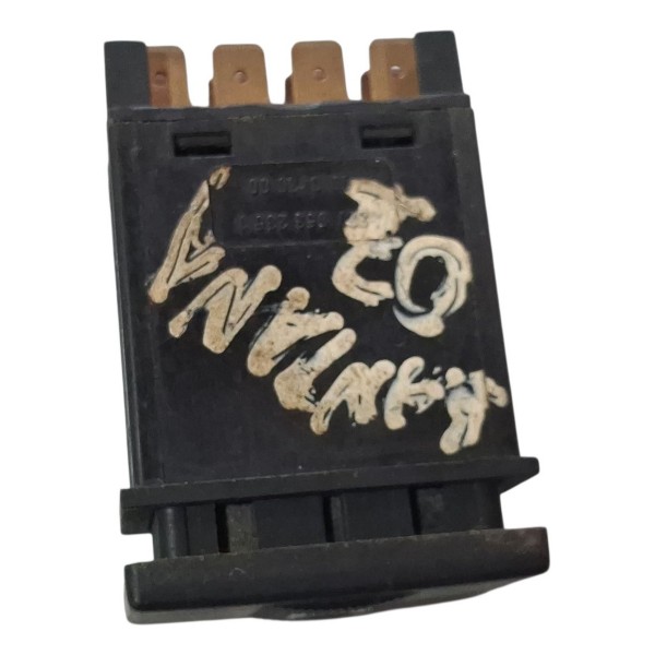 Botão Pisca Alerta Santana 2003 Cx714 Preto