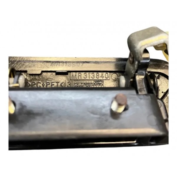 Maçaneta Externa Traseira Direita Pajero Sport Mr313840 Traseira