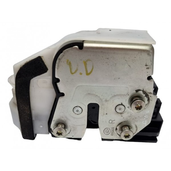 Fechadura De Porta Dianteira Direita Hyundai Creta Cx446