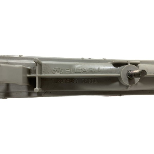 Refletor Olho De Gato Esquerdo Subaru Forester 09/12 Cx384 Vermelho