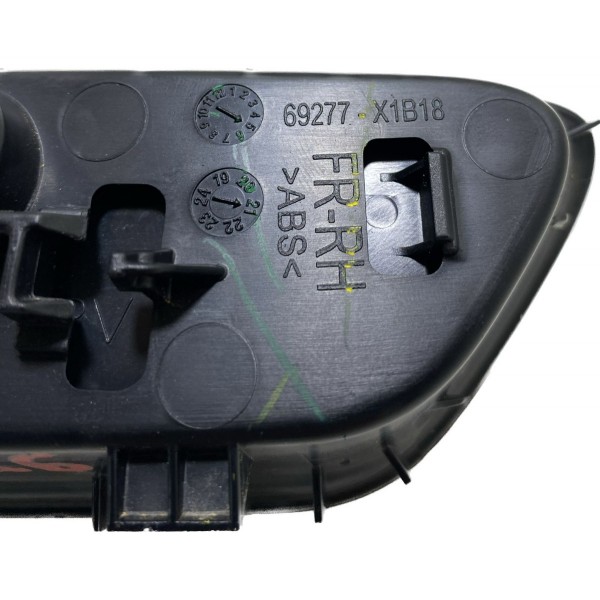 Moldura Maçaneta Interna D.dir Corolla Cross 21/23 Cx370 Dianteira