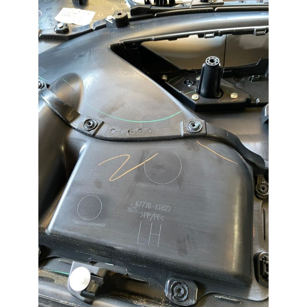 Forro Porta Dianteira Esquerda Toyota Corolla Cross 21/23