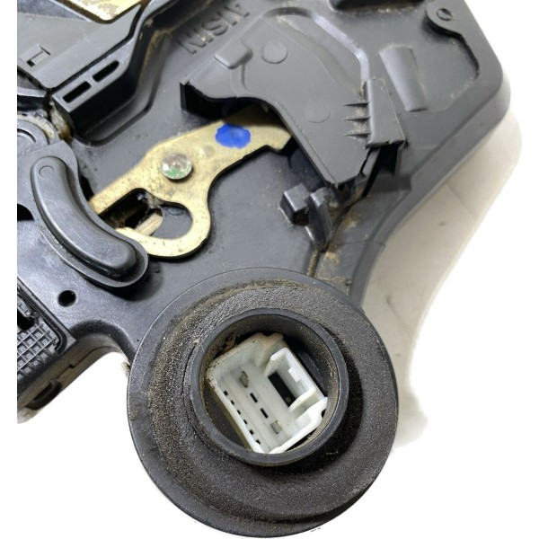 Fechadura Porta Traseira Esquerda Toyota Hilux 05/15 Cx349