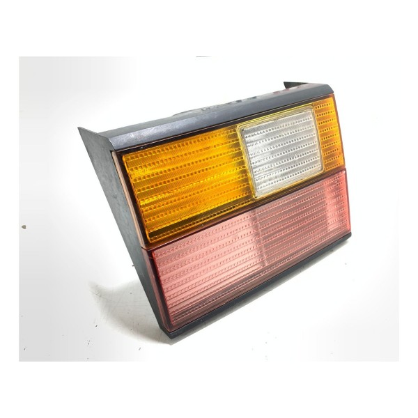 Lanterna Esquerda Capô Volkswagen Santana 91/97 Cx340 Esquerdo