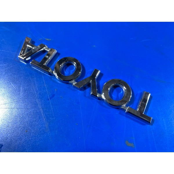 Emblema Toyota Capô Traseiro Rav4 17/20 Cx332