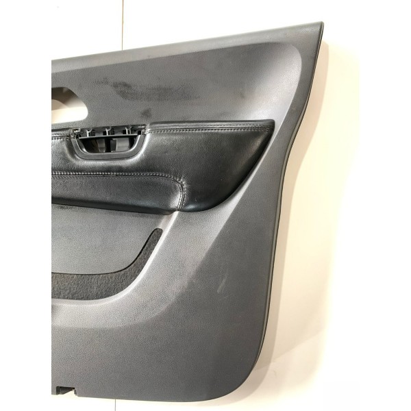 Forro De Porta Dianteiro Direito Volkswagen Amarok 2013/2016