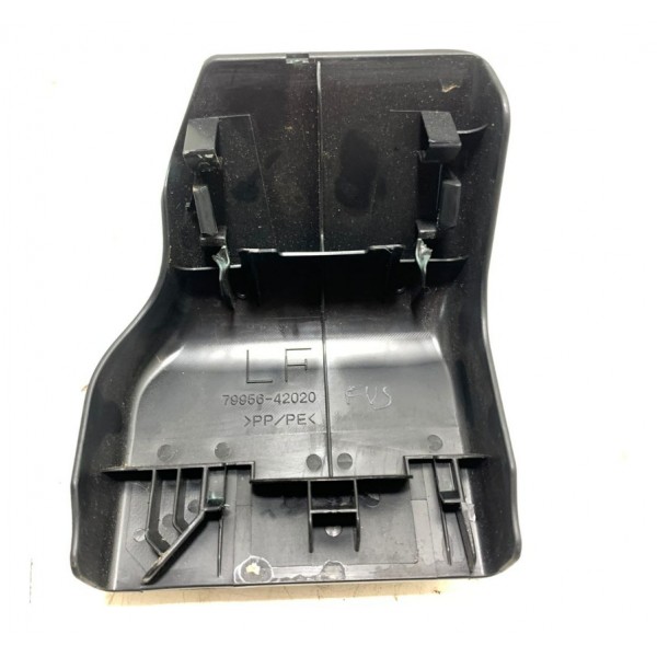 Moldura Suporte Banco Esquerdo Toyota  Rav4 17/18 Cx331