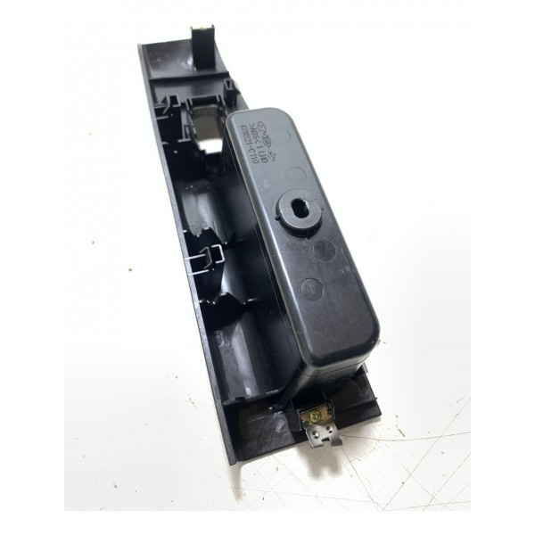 Moldura Botão Vidro Traseiro Esquerdo Sorento 05/06 Cx638