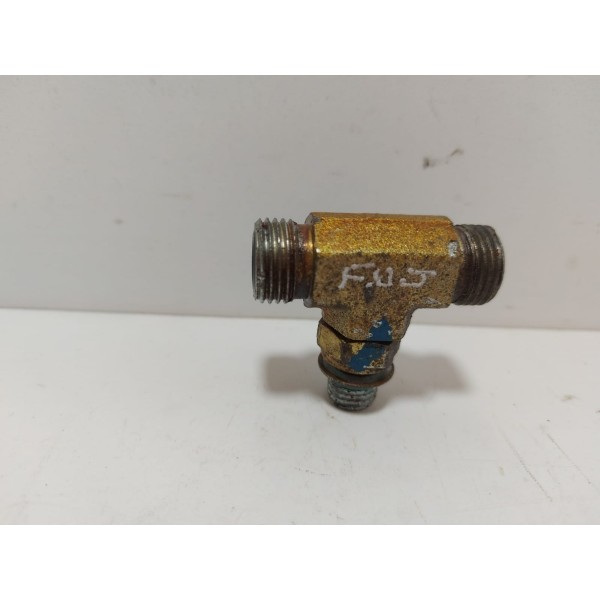 Conexão Tee Bloco Motor Cummins Isf 3.8 9-160 2013 Cx141