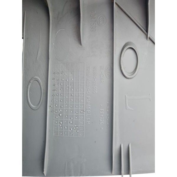 Acabamento Superior Lateral Porta Mala L.e Sorento 09 Cx480