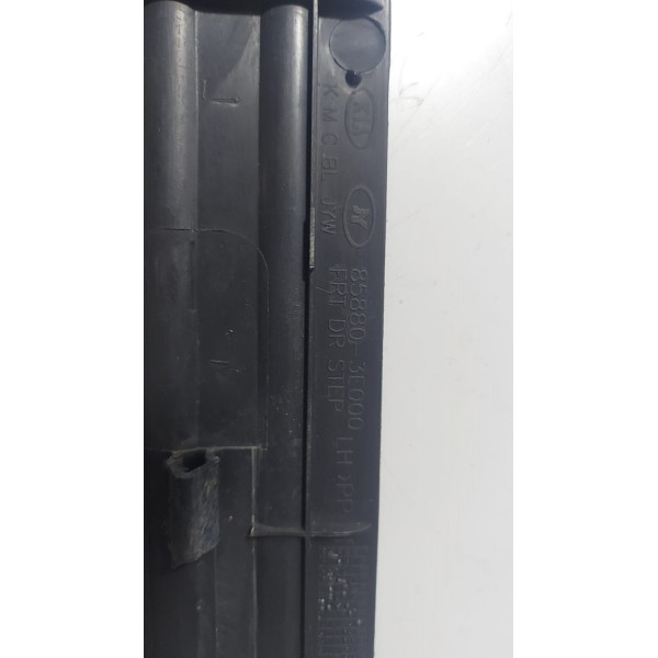 Soleira Interna Porta Dianteira Esquerda  Sorento 09 Cx480 Preto