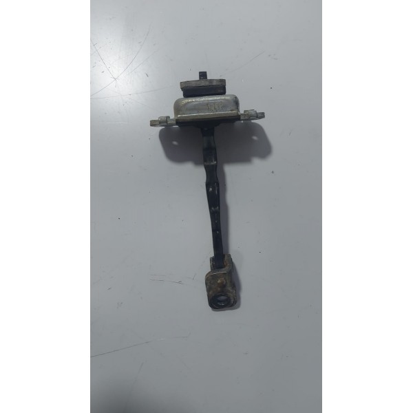 Limitador Porta Dianteira Esquerdo Sorento 2009 Cx479 Dianteira Esquerdo Preto