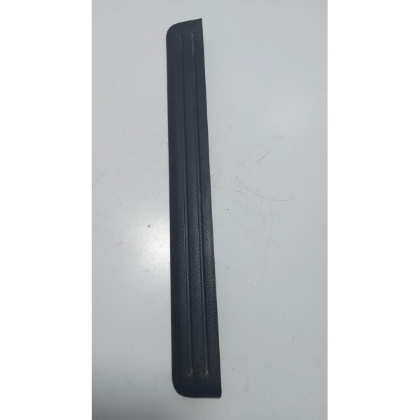 Soleira Interna Porta Dianteira Direita Kia Sorento 09 Cx479 Pre