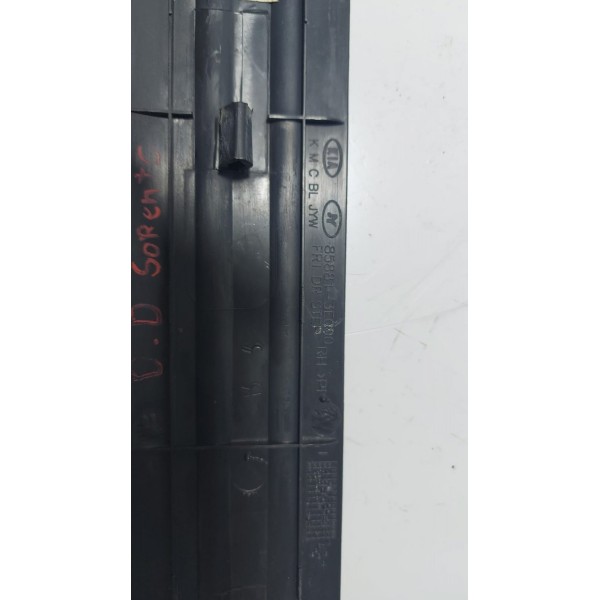 Soleira Interna Porta Dianteira Direita Kia Sorento 09 Cx479 Pre