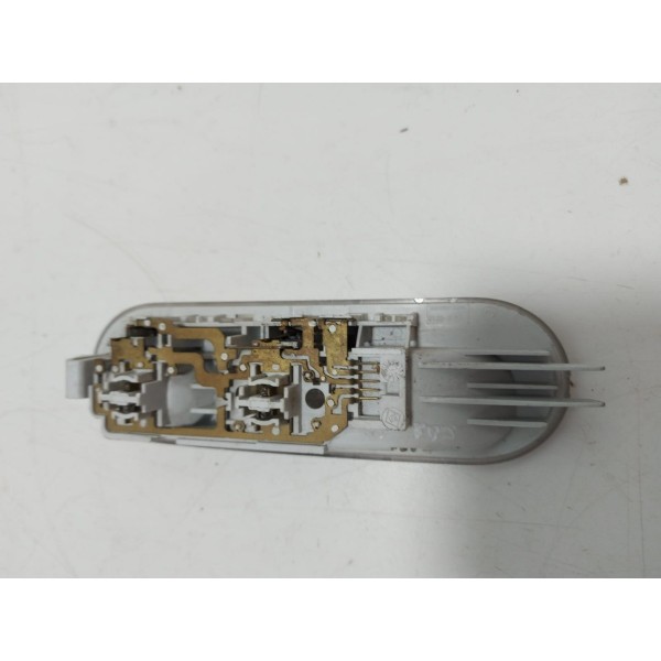 Luz De Teto Renault Sandero /duster (8200073231) Cx84