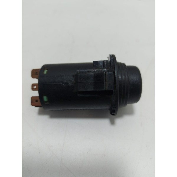 Botão Pisca Alerta Gm Kadet / D20 Moderna Cx117 Preto