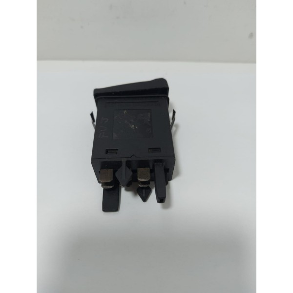 Botão Pisca Alerta Audi 80s Original Cx117 Preto