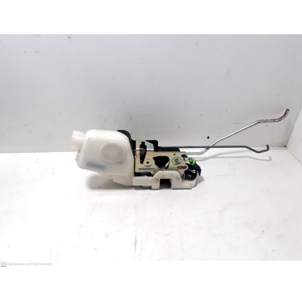Fechadura Dianteira Direita Tr4 2011 Cx137
