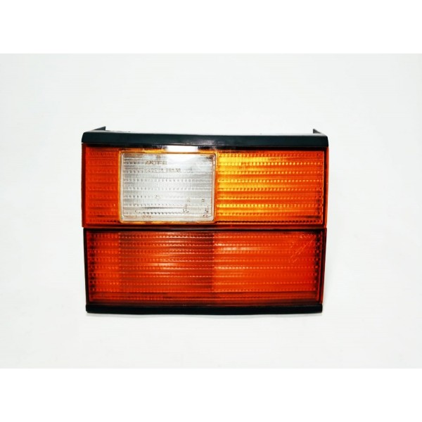 Lanterna Traseira Capo Santana (direito) 91 A 97 Original R3 Direito Vermelho