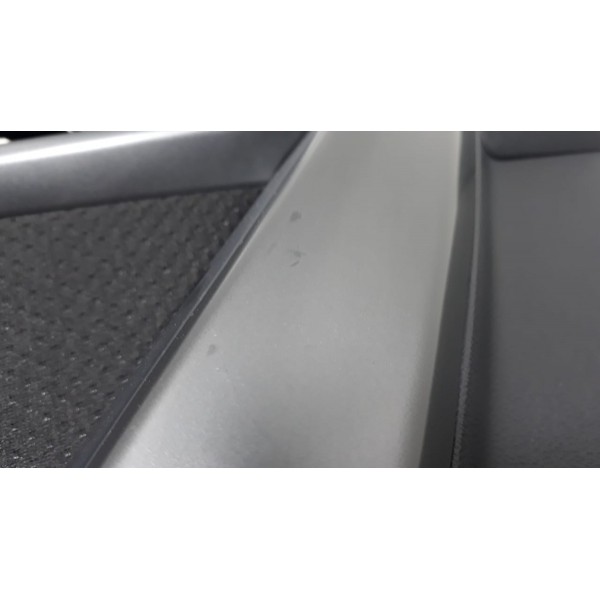 Forro De Porta Kia Cerato 11 T.e. *marcas De Uso*