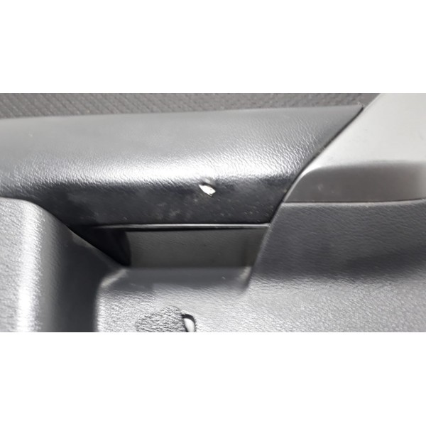 Forro De Porta Kia Cerato 11 T.e. *marcas De Uso*
