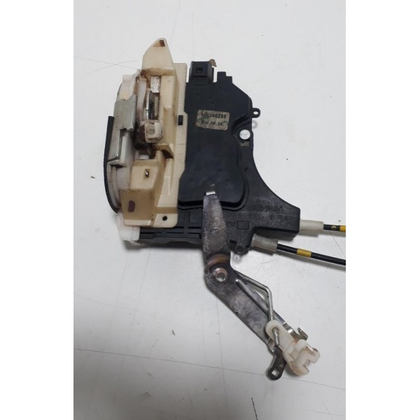 Fechadura Dianteira Esquerda L200  Cx142