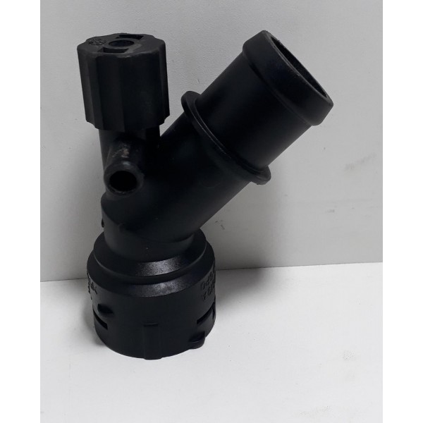 Flange Conexão Inferior Radiador Audi A3 2000 Cx156