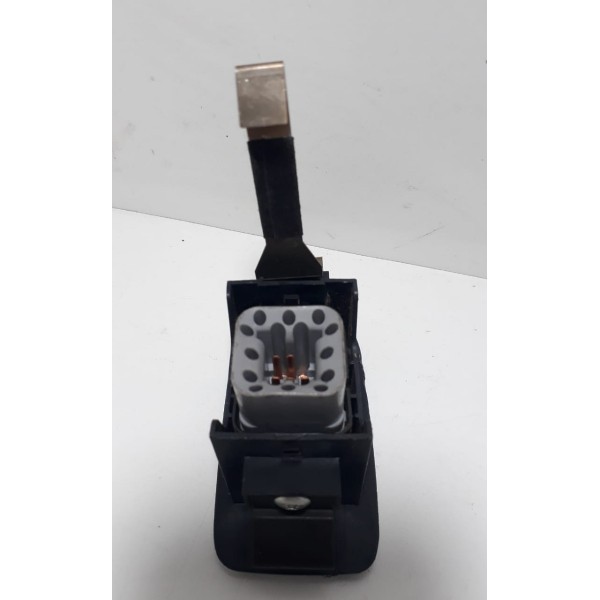 Botão Do Vidro Elétrico Tr4 2010 A 2014 Cx102