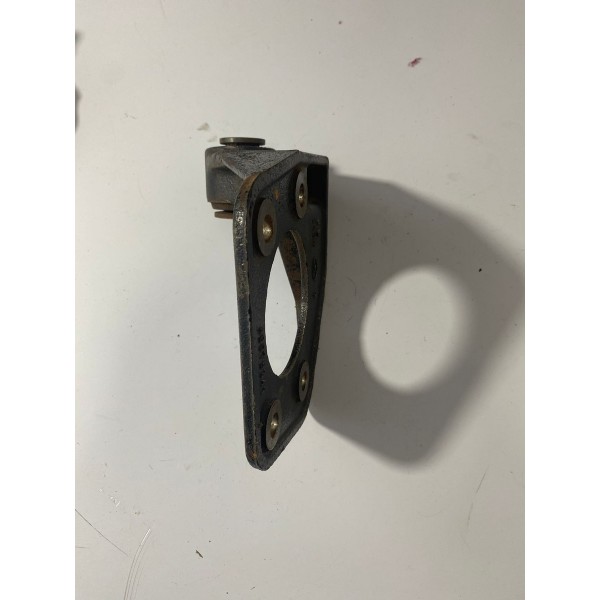 Suporte Esquerdo Diferencial Eixo Diant S10 2013 Cx470