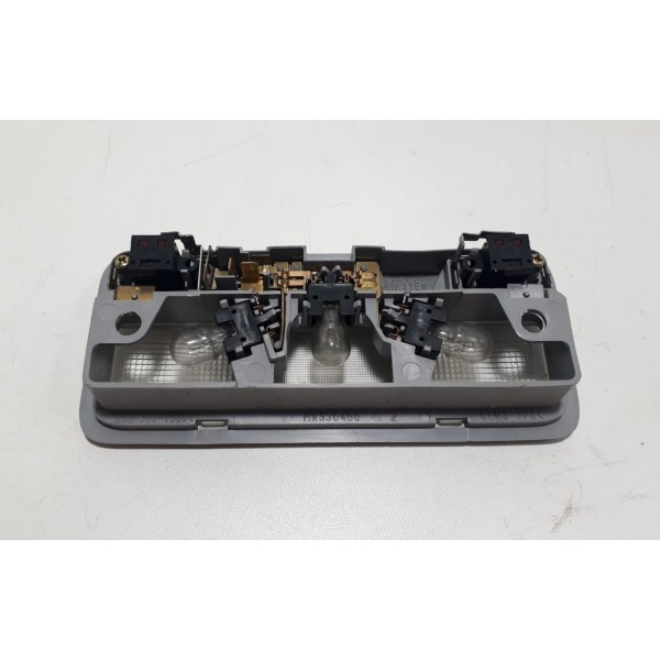 Luz De Teto Cortesia Dianteira Airtrek 2004 Á 2008 Cx84