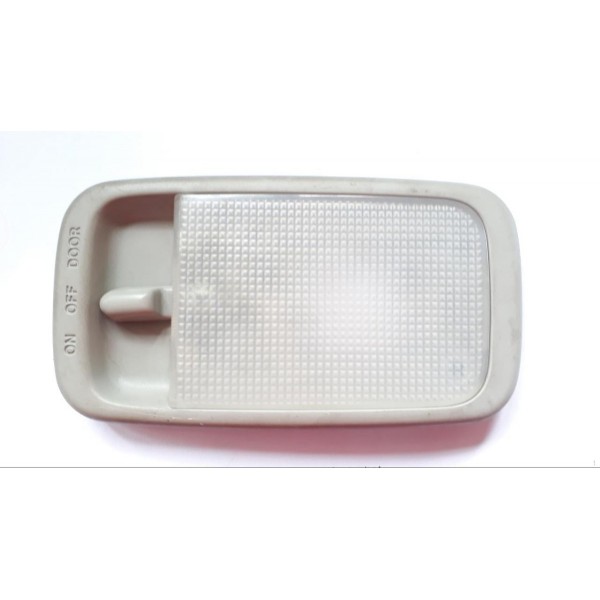 Luz De Teto Cortesia Toyota Hilux 2006/2015 Cx84