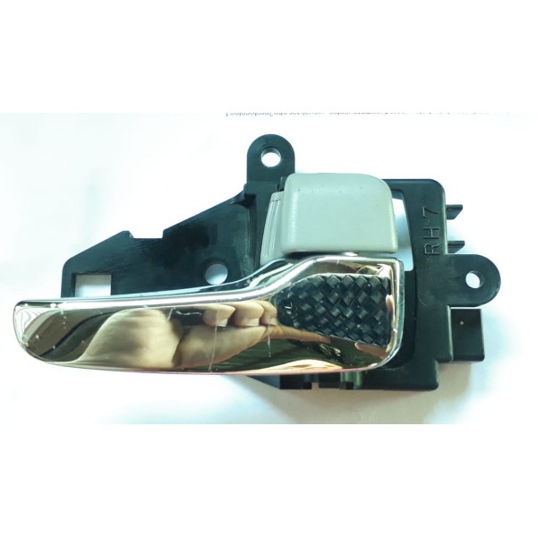 Maçaneta Interna D. D Cromada Original Triton Cx135 Dianteira